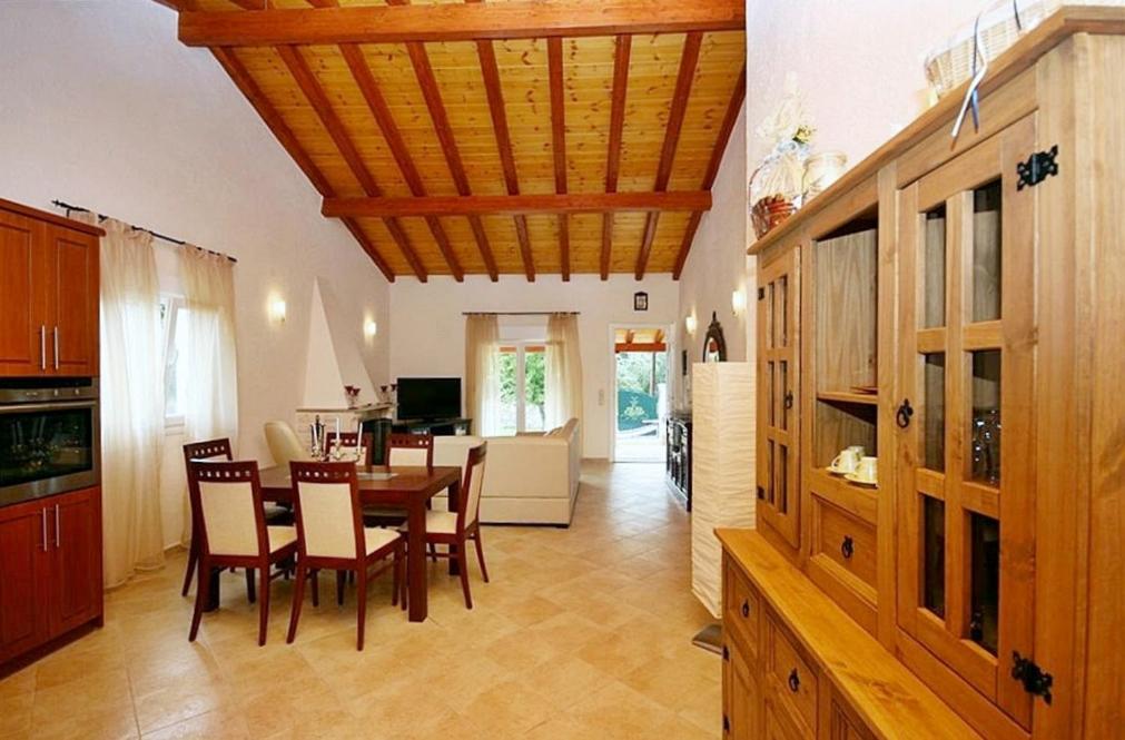 Spiti Ute Villa Makrádes Eksteriør billede